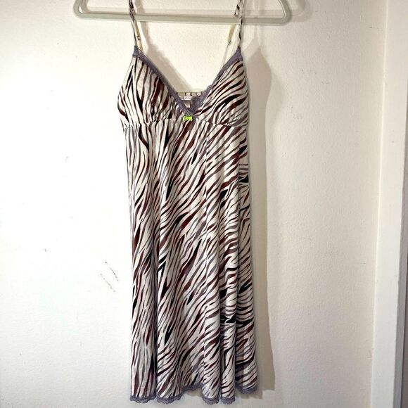 EUC Vintage Victoria’s Secret Tiger Print Women’s Slip Teddy - Picture 6 of 12